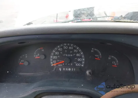 2002 Ford E-350 Super Duty Commercial/Recreational from USA, damaged, VIN 1FTSE34L92HA84131